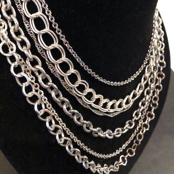 6 Multi-layered Chain Necklace - Picture 3 of 3